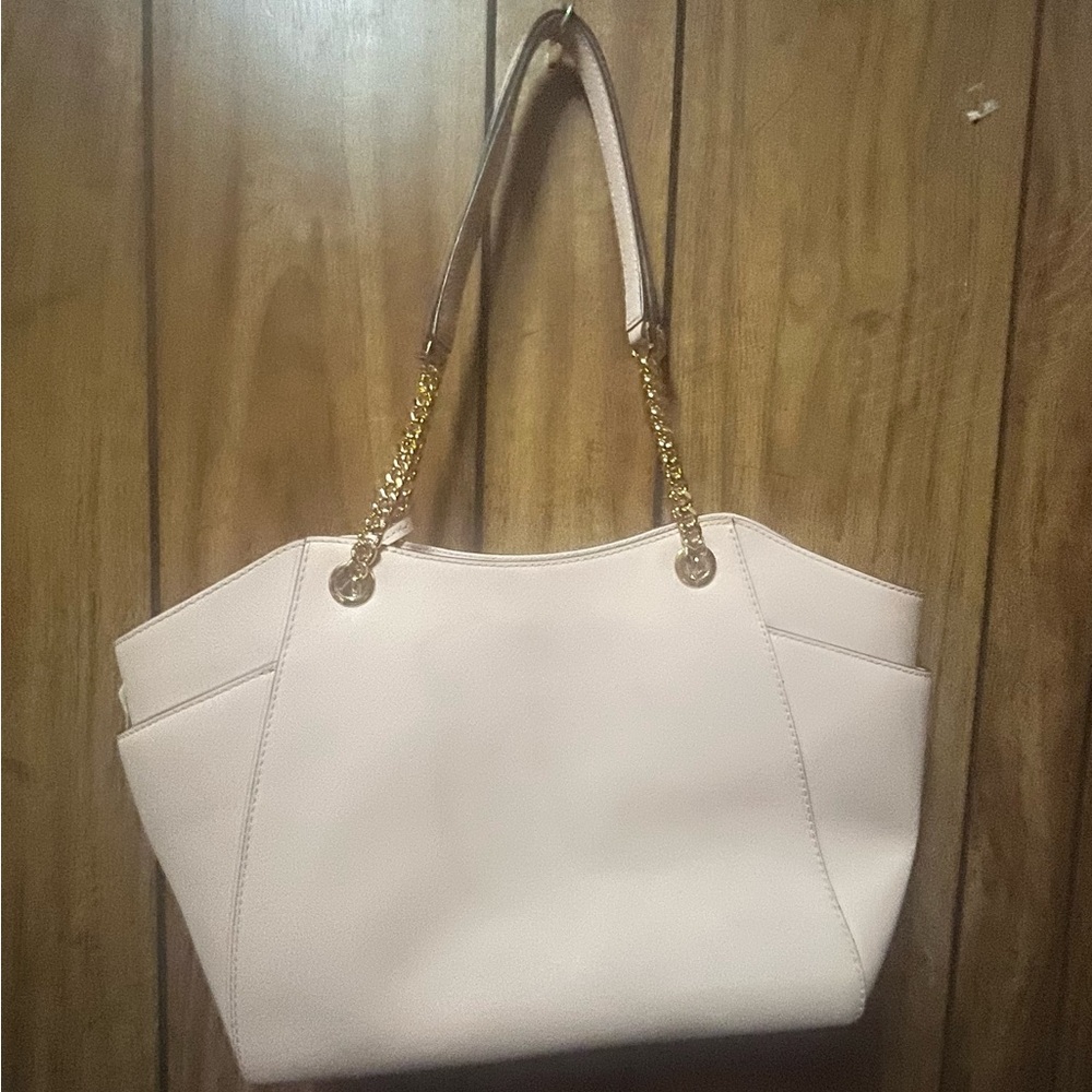 Elegant Cream Tote Bag with Gold Chain